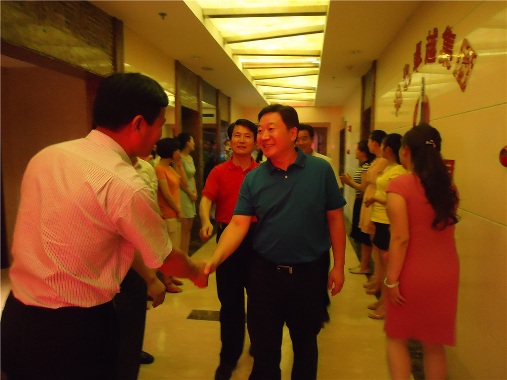 13����ɶ��³���ͬʮ������ί��������Ӳ�ag������Ϸ���������ܲ�